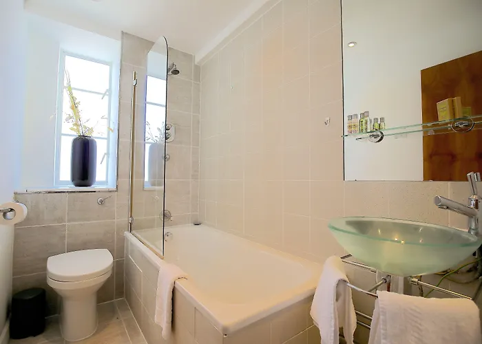 Aparthotel Roland House London